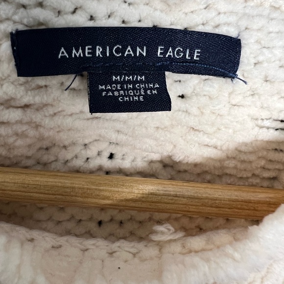 NWOT A&E Cable Knit off-white Sweater - Picture 4 of 7